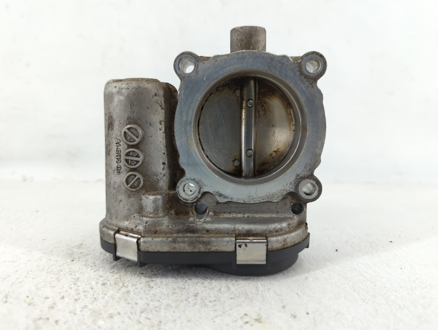 2012-2013 Ford Focus Throttle Body P/N:22240AA 994AA Fits Fits 2012 2013 2014 2015 2016 2017 OEM Used Auto Parts - Oemusedau