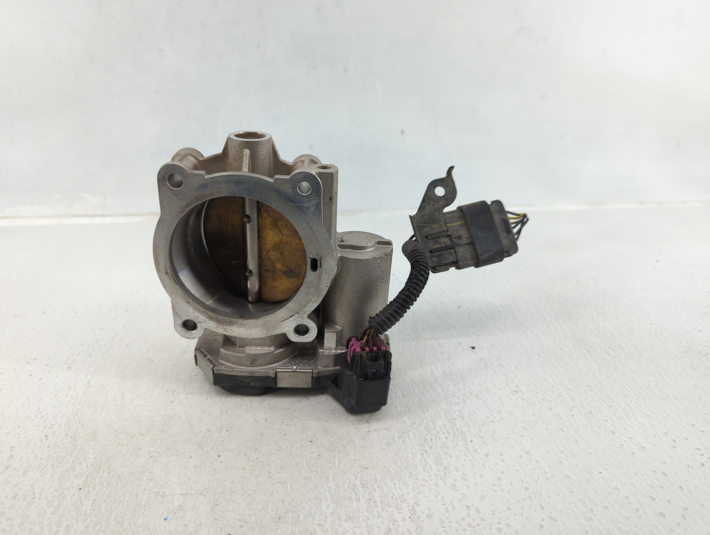 2012-2013 Ford Focus Throttle Body P/N:22240AA 994AA Fits Fits 2012 2013 2014 2015 2016 2017 OEM Used Auto Parts - Oemusedau