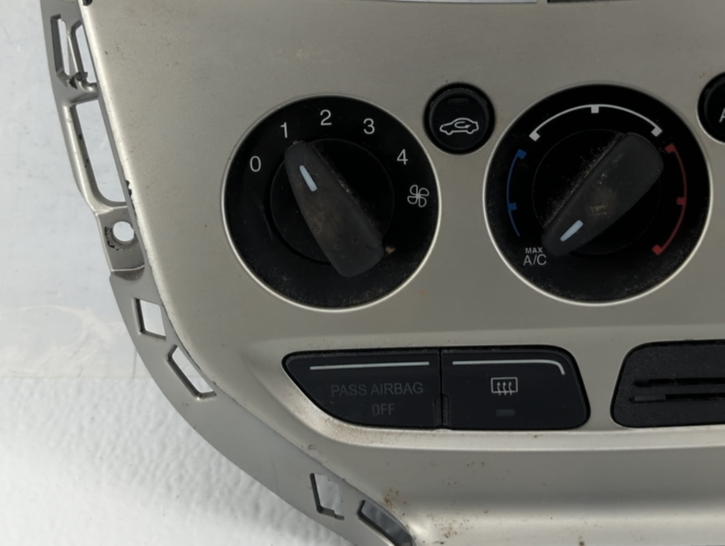 2012 Ford Focus Climate Control Module Temperature AC/Heater Replacement P/N:CM5T-19980-AC Fits OEM Used Auto Parts - Oemuse