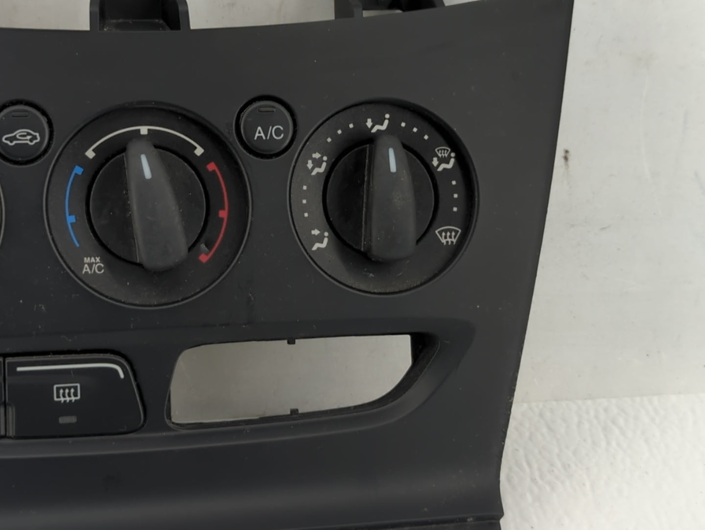 2012 Ford Focus Climate Control Module Temperature AC/Heater Replacement P/N:BM51-18522-AC3 Fits OEM Used Auto Parts - Oemus