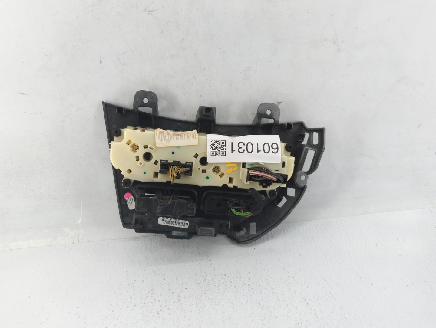 2012 Ford Focus Climate Control Module Temperature AC/Heater Replacement P/N:CM5T-12041221-1024 Fits OEM Used Auto Parts - O