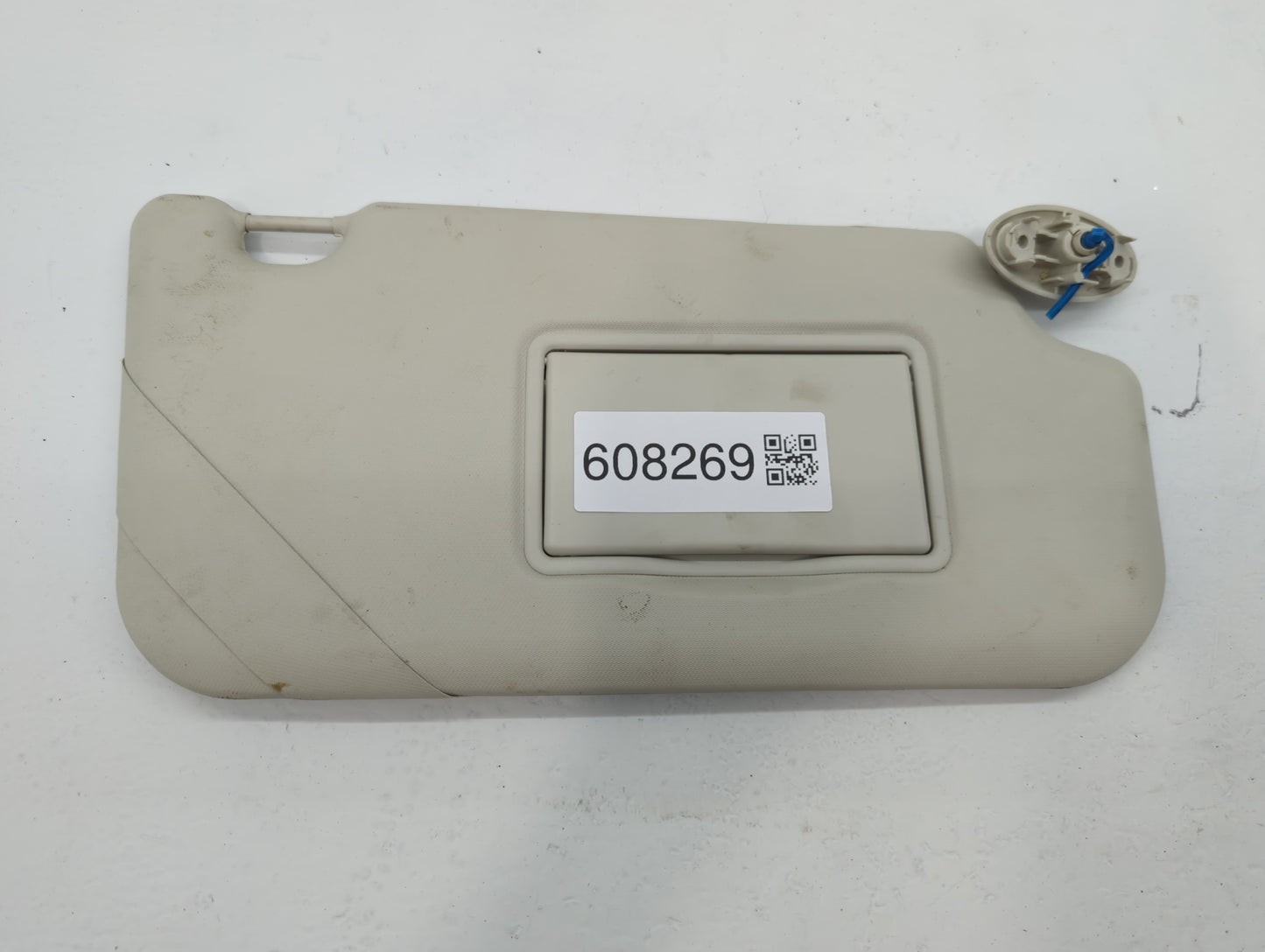 2012-2014 Ford Focus Sun Visor Shade Replacement Driver Left Mirror Fits Fits 2012 2013 2014 OEM Used Auto Parts - Oemusedau