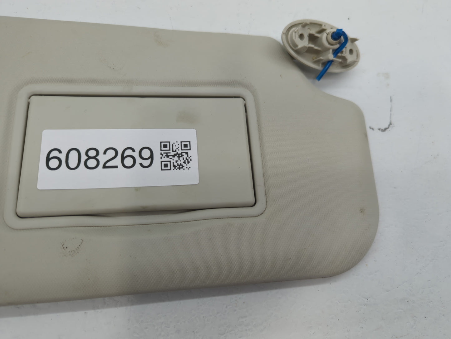 2012-2014 Ford Focus Sun Visor Shade Replacement Driver Left Mirror Fits Fits 2012 2013 2014 OEM Used Auto Parts - Oemusedau