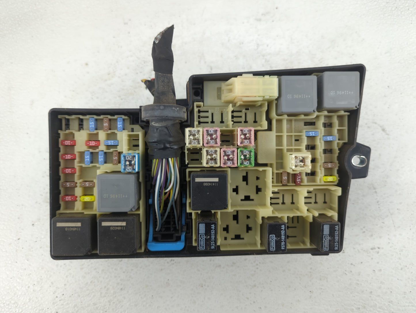 2012-2014 Ford Focus Fusebox Fuse Box Panel Relay Module P/N:AV6T-14A067-AC Fits Fits 2012 2013 2014 OEM Used Auto Parts - O