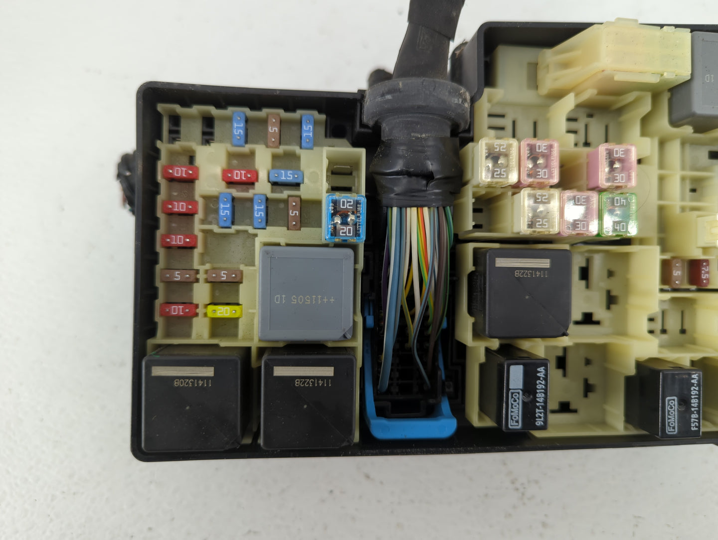 2012-2014 Ford Focus Fusebox Fuse Box Panel Relay Module P/N:AV6T-14A067-AB Fits Fits 2012 2013 2014 OEM Used Auto Parts - O