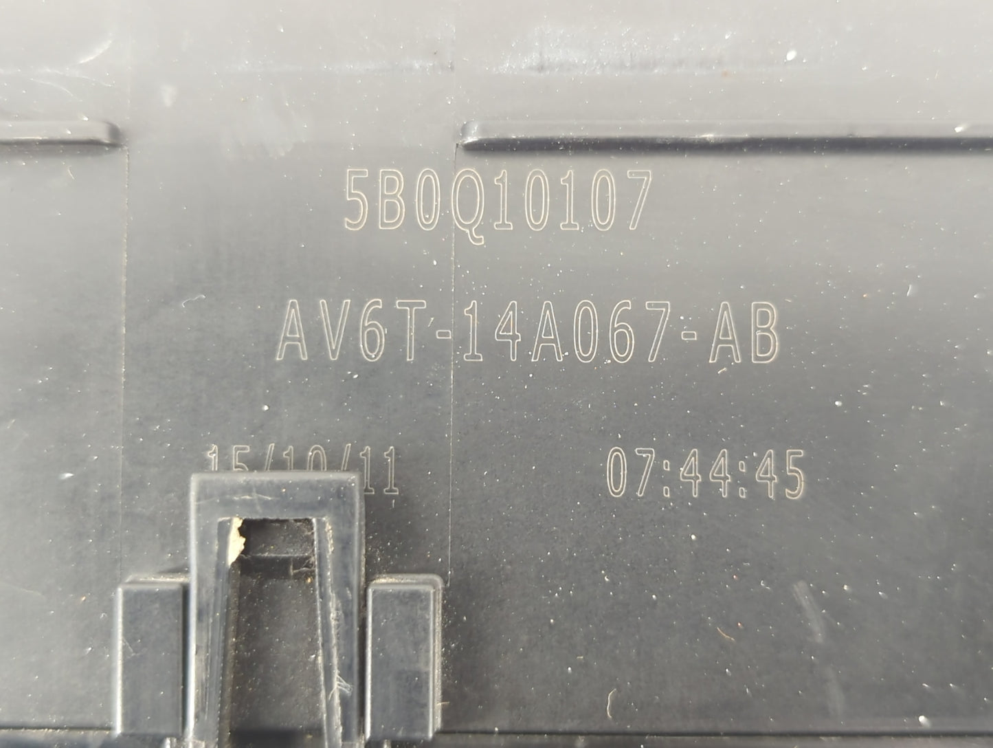 2012-2014 Ford Focus Fusebox Fuse Box Panel Relay Module P/N:AV6T-14A067-AB Fits Fits 2012 2013 2014 OEM Used Auto Parts - O