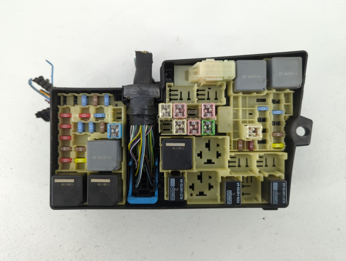 2012-2014 Ford Focus Fusebox Fuse Box Panel Relay Module P/N:5B0Q10107 AV6T-14A067-AB Fits Fits 2012 2013 2014 OEM Used Auto