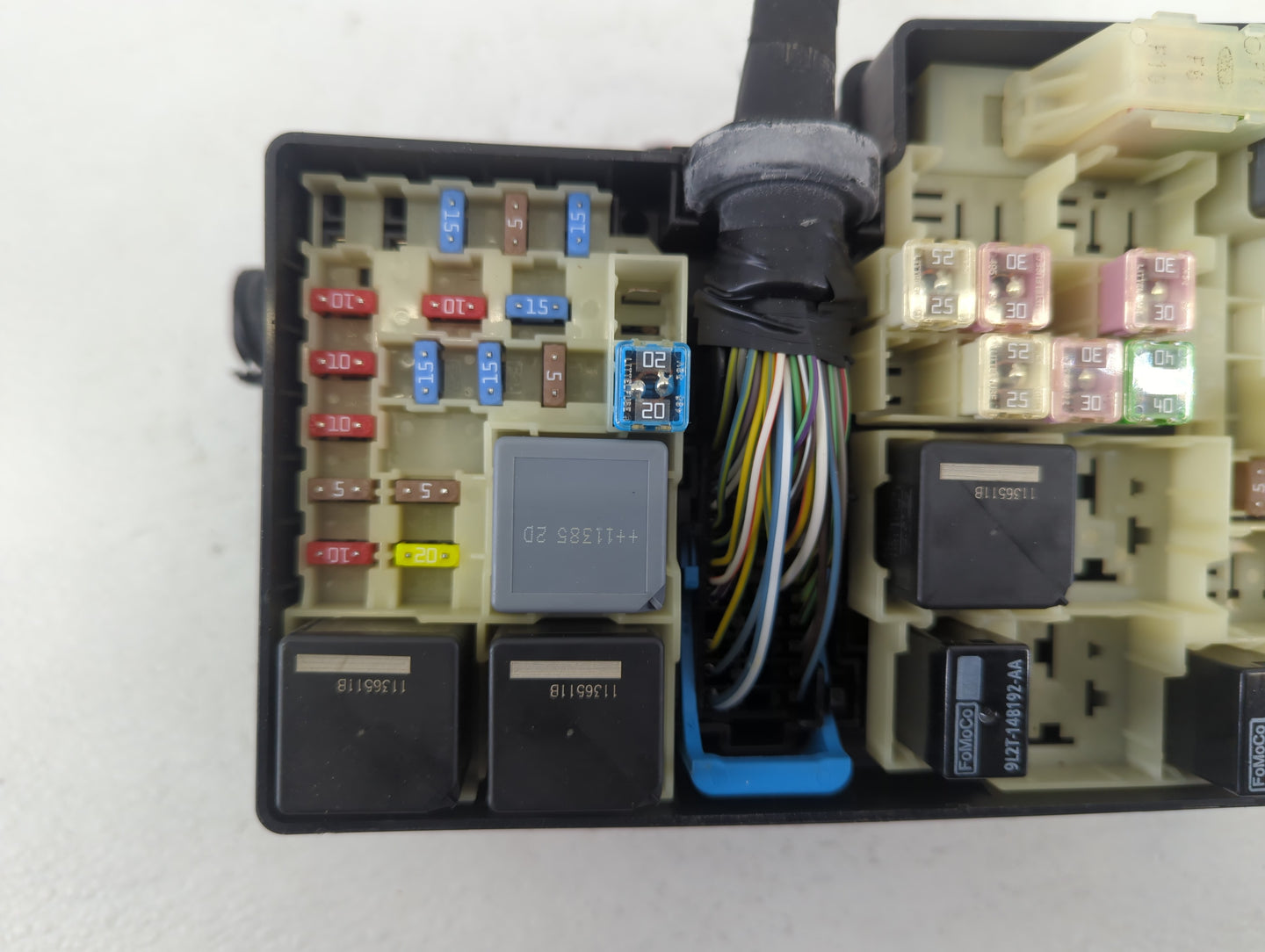 2012-2014 Ford Focus Fusebox Fuse Box Panel Relay Module P/N:AV6T-14A067-AB Fits Fits 2012 2013 2014 OEM Used Auto Parts - O