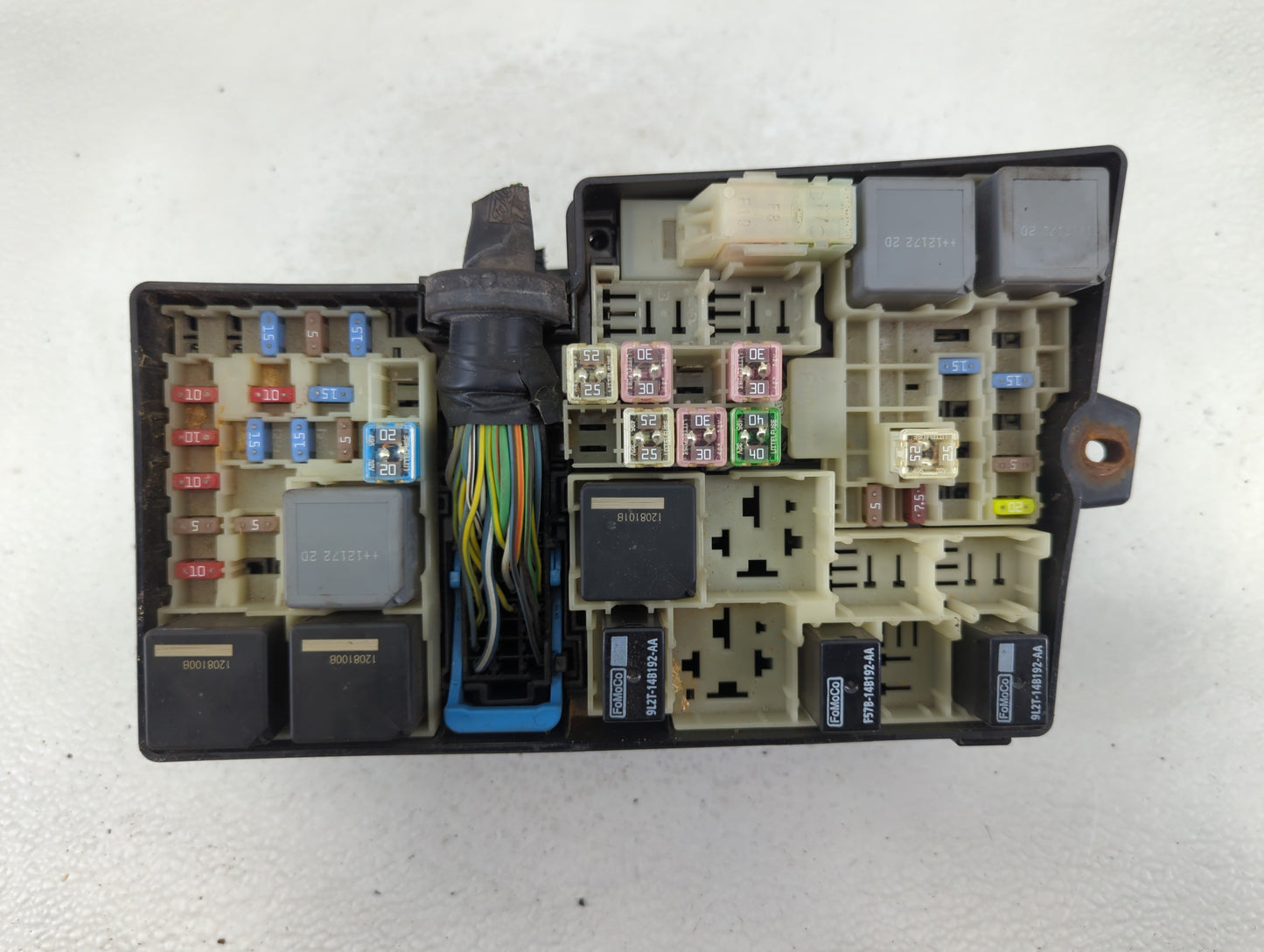 2012-2014 Ford Focus Fusebox Fuse Box Panel Relay Module P/N:AV6T-14A067-AC Fits Fits 2012 2013 2014 OEM Used Auto Parts - O