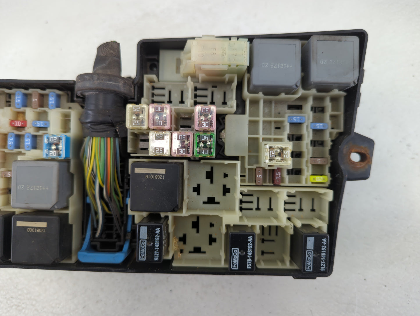 2012-2014 Ford Focus Fusebox Fuse Box Panel Relay Module P/N:AV6T-14A067-AC Fits Fits 2012 2013 2014 OEM Used Auto Parts - O