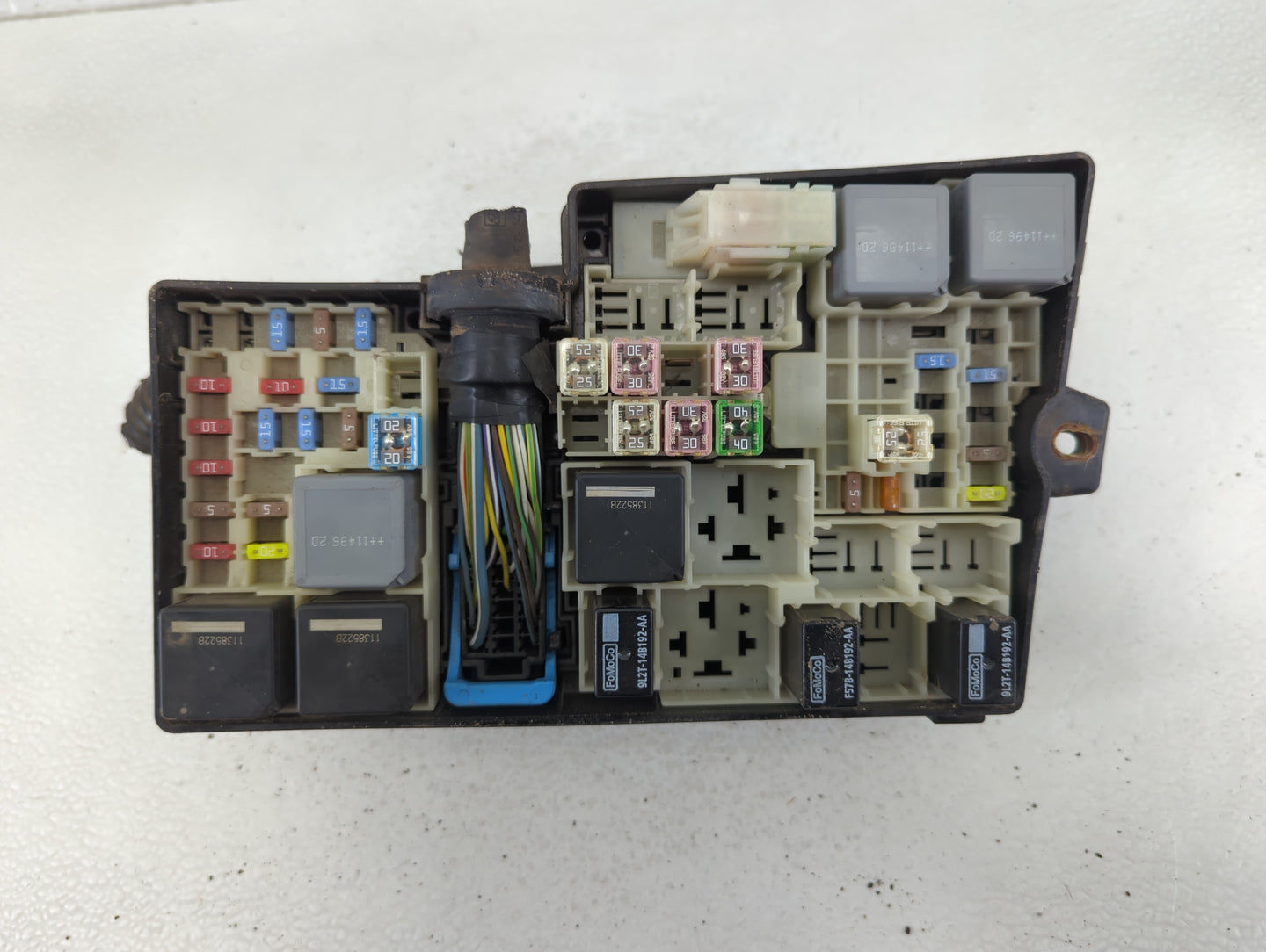 2012-2014 Ford Focus Fusebox Fuse Box Panel Relay Module P/N:AV6T-14A067-AC Fits Fits 2012 2013 2014 OEM Used Auto Parts - O