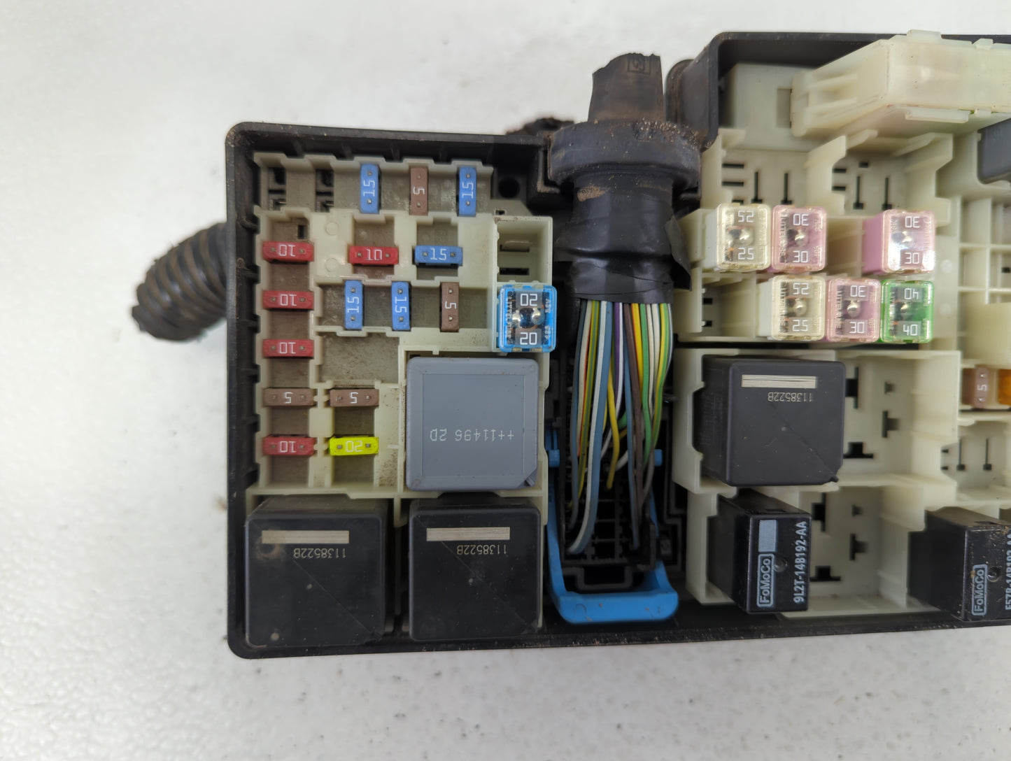 2012-2014 Ford Focus Fusebox Fuse Box Panel Relay Module P/N:AV6T-14A067-AC Fits Fits 2012 2013 2014 OEM Used Auto Parts - O