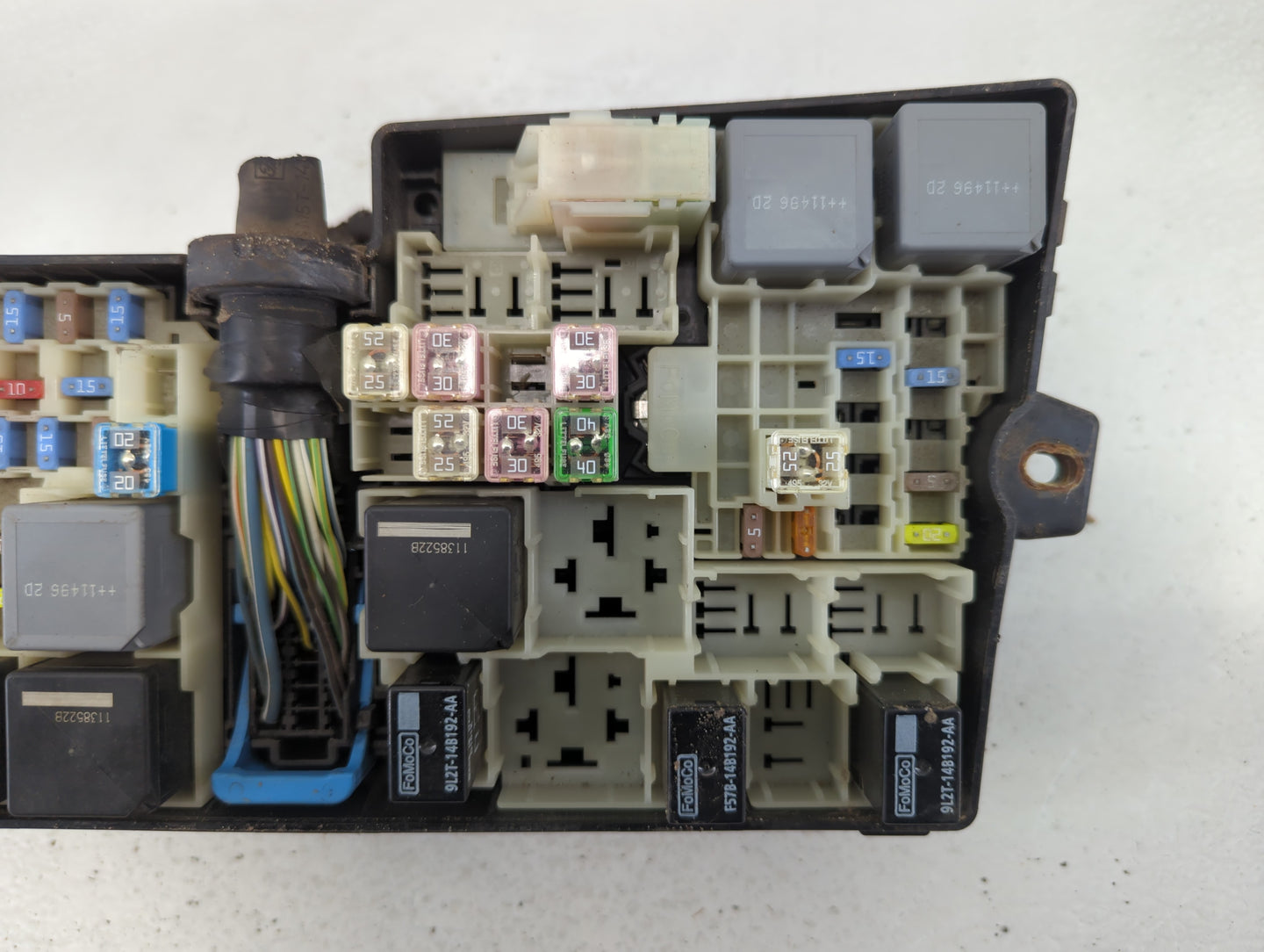 2012-2014 Ford Focus Fusebox Fuse Box Panel Relay Module P/N:AV6T-14A067-AC Fits Fits 2012 2013 2014 OEM Used Auto Parts - O