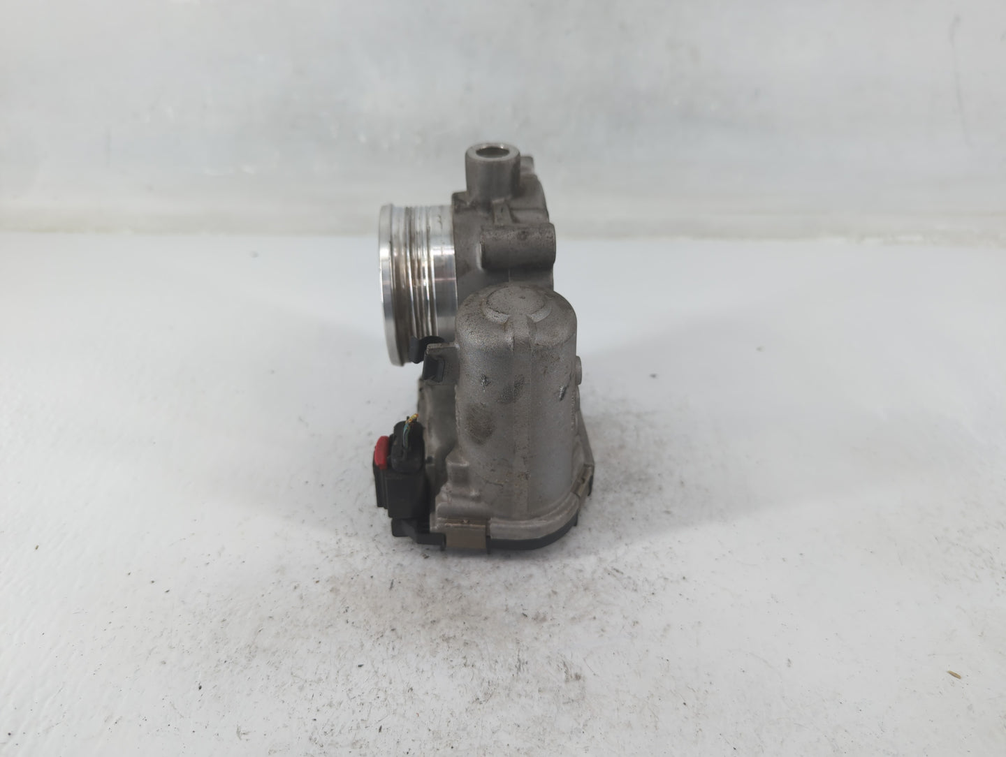 2012-2013 Ford Focus Throttle Body P/N:CM5E 9F991AD Fits Fits 2012 2013 2014 2015 2016 2017 OEM Used Auto Parts - Oemusedaut