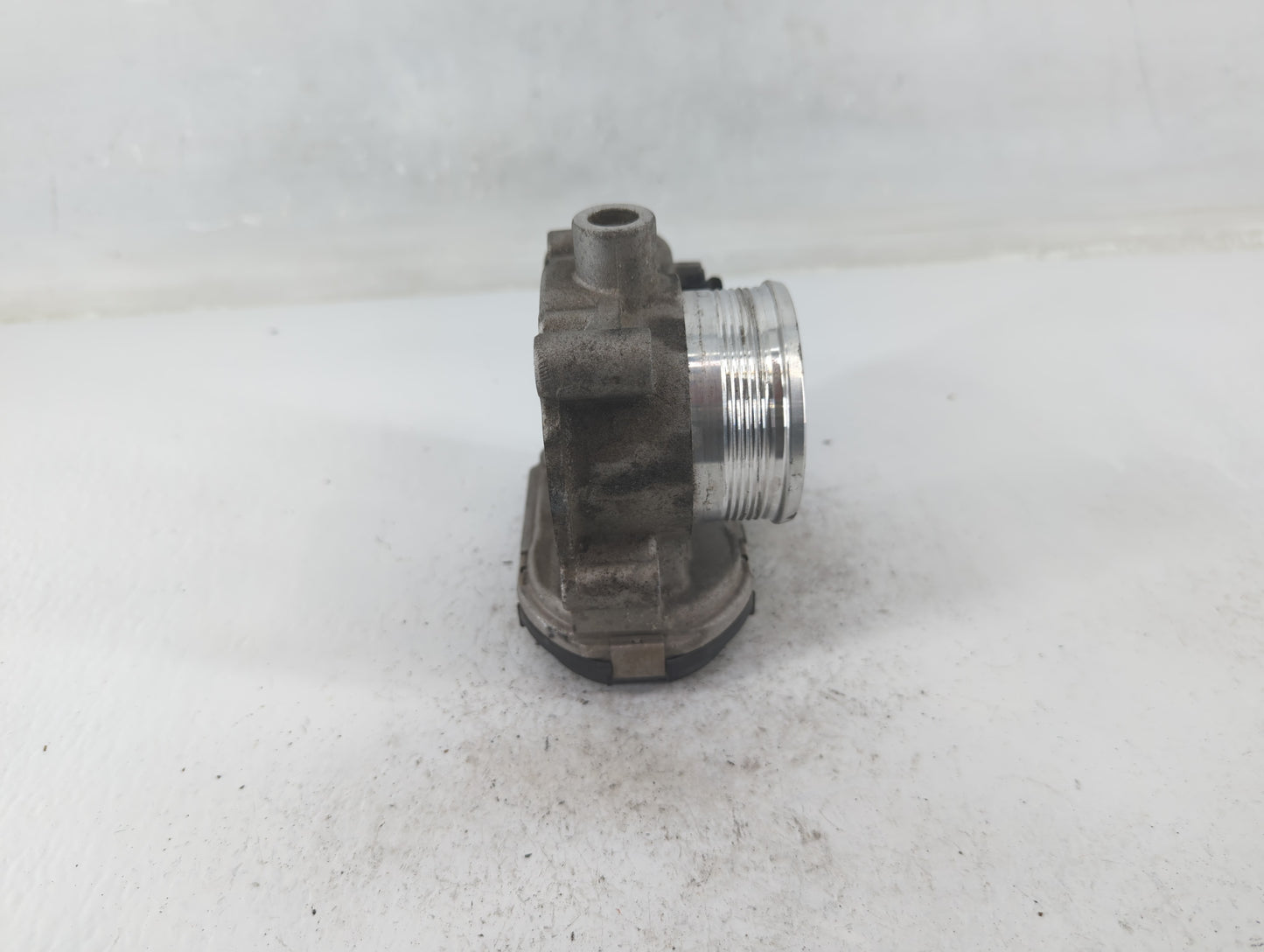 2012-2013 Ford Focus Throttle Body P/N:CM5E 9F991AD Fits Fits 2012 2013 2014 2015 2016 2017 OEM Used Auto Parts - Oemusedaut