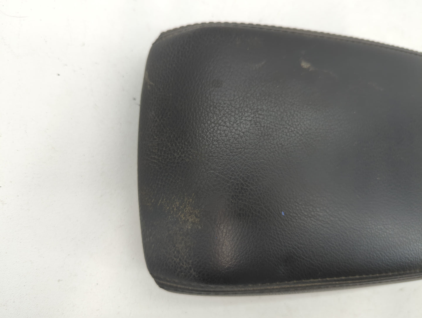 2012-2012 Ford Focus Center Console Armrest Cover Lid - Oemusedautoparts1.com