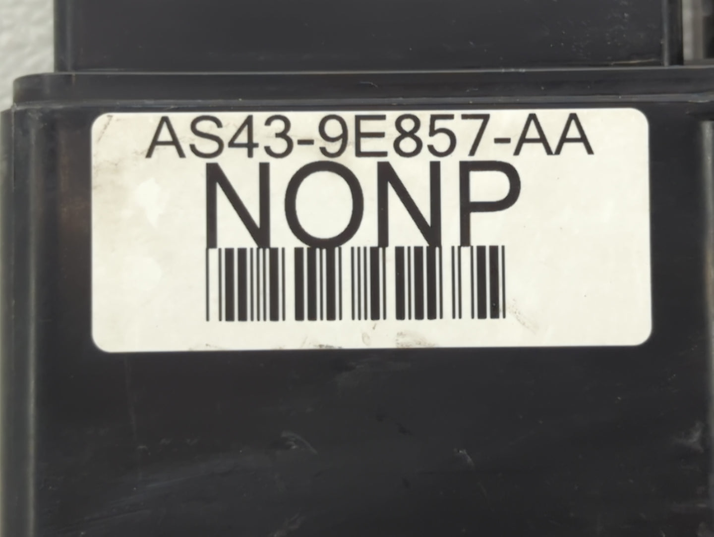2012 Ford Focus Fuel Vapor Charcoal Canister 662989 - Oemusedautoparts1.com