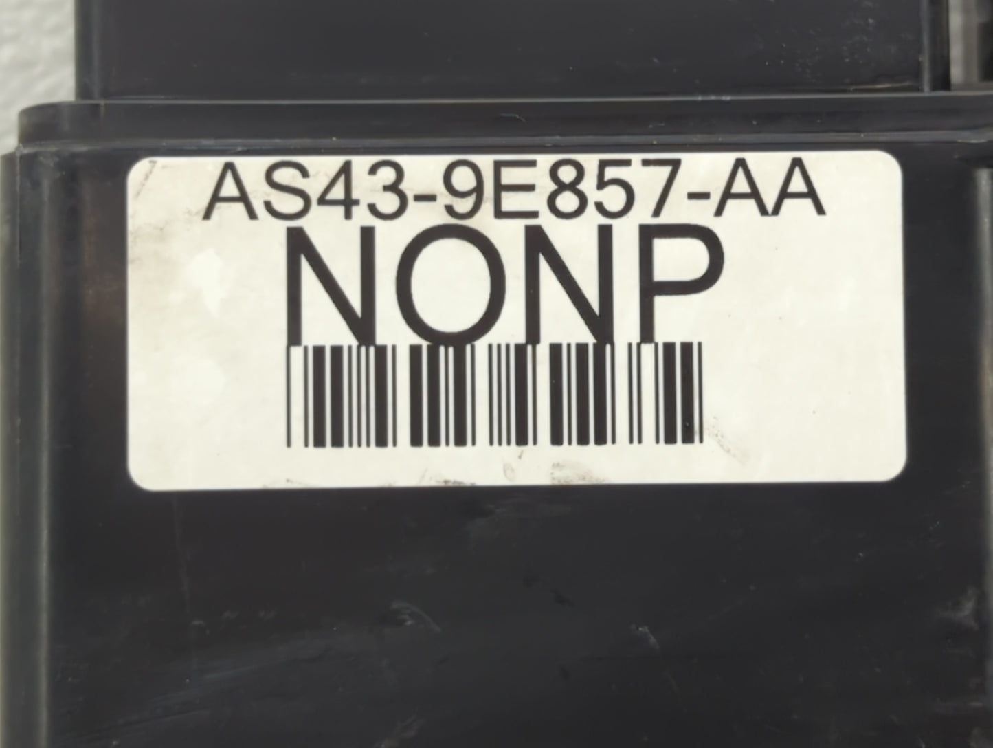 2012 Ford Focus Fuel Vapor Charcoal Canister 662989 - Oemusedautoparts1.com