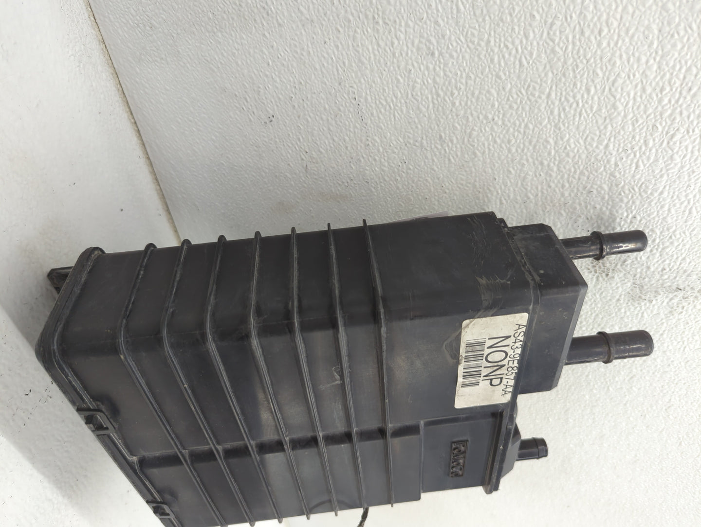 2012 Ford Focus Fuel Vapor Charcoal Canister - Oemusedautoparts1.com