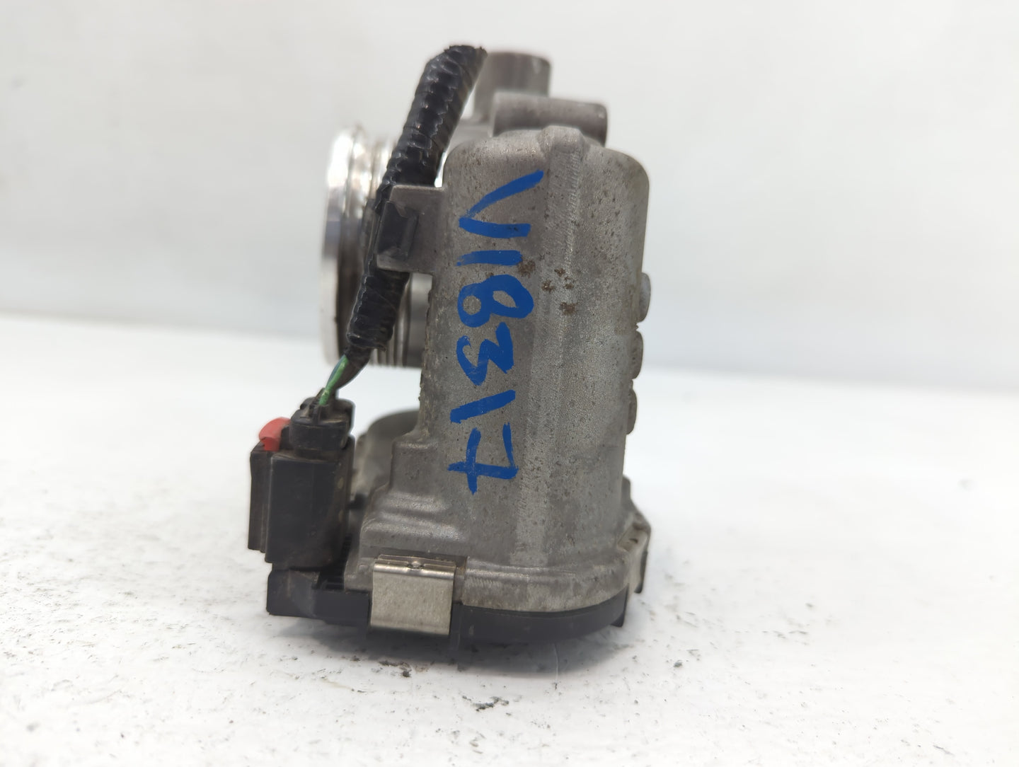 2012-2013 Ford Focus Throttle Body P/N:CM5E 9F991AD 12089 Fits Fits 2012 2013 2014 2015 2016 2017 OEM Used Auto Parts - Oemu