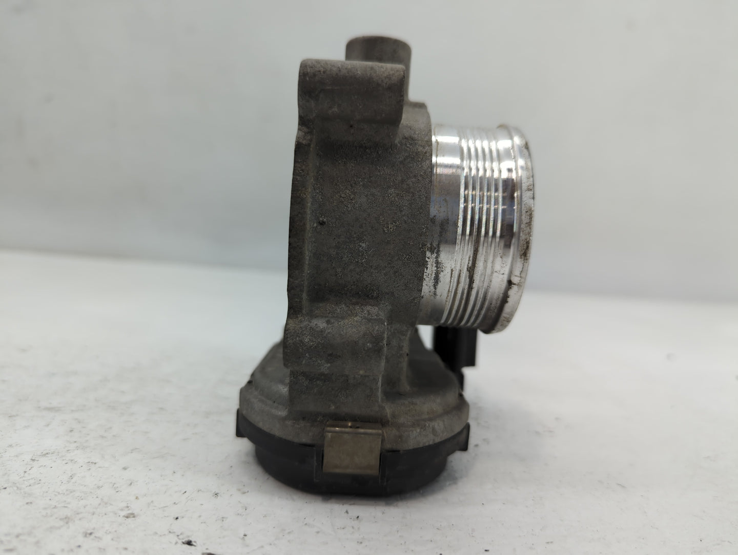 2012-2013 Ford Focus Throttle Body P/N:CM5E 9F991AD 12089 Fits Fits 2012 2013 2014 2015 2016 2017 OEM Used Auto Parts - Oemu