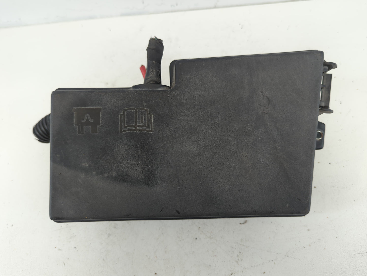 2012-2014 Ford Focus Fusebox Fuse Box Panel Relay Module P/N:AV6T-14A067-AC Fits Fits 2012 2013 2014 OEM Used Auto Parts - O