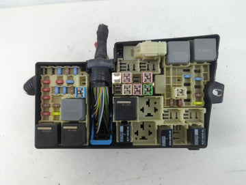 2012-2014 Ford Focus Fusebox Fuse Box Panel Relay Module P/N:AV6T-14A067-AC Fits Fits 2012 2013 2014 OEM Used Auto Parts