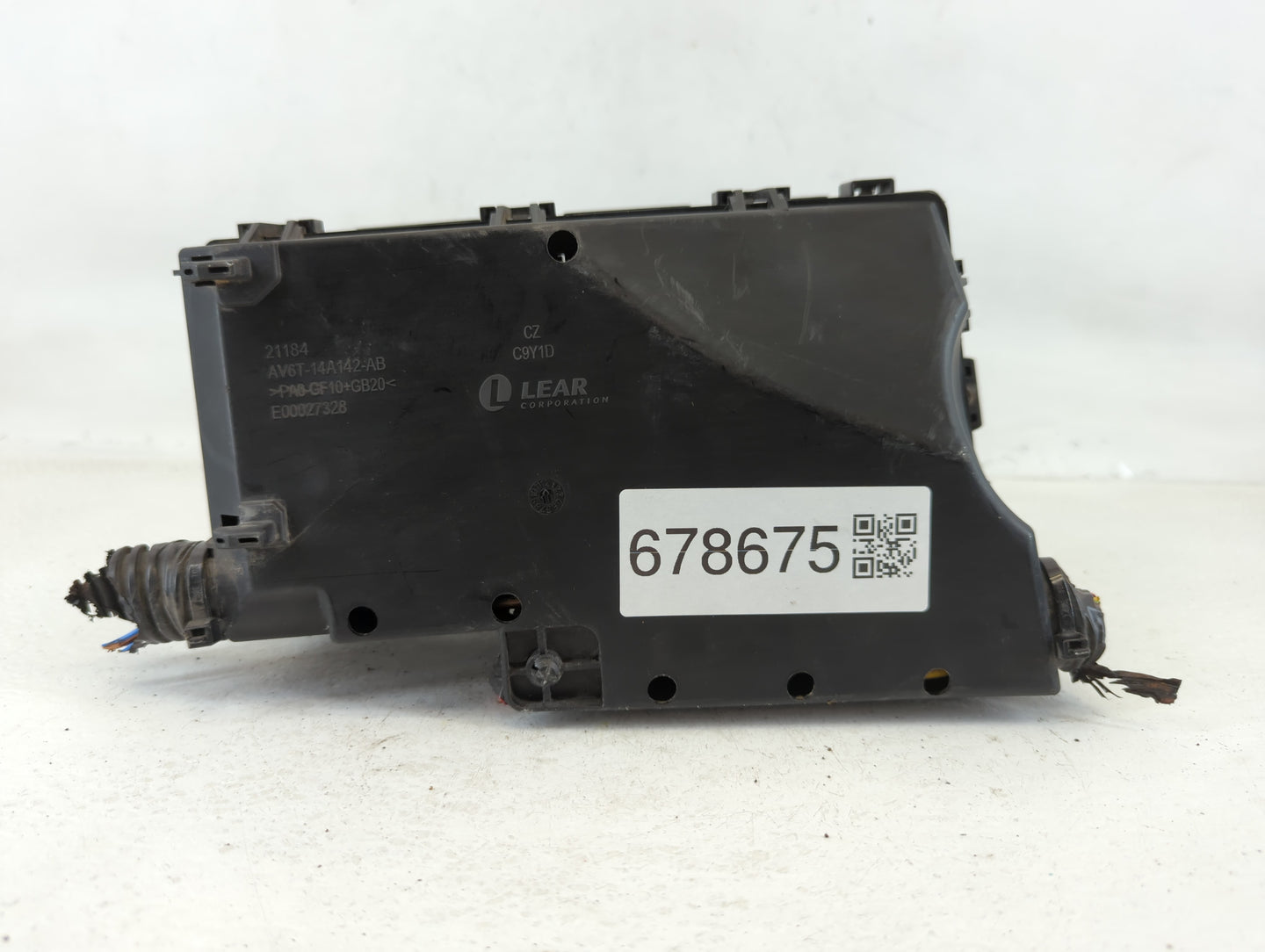 2012-2014 Ford Focus Fusebox Fuse Box Panel Relay Module P/N:AV6T-14A067-AC 5B0Q10107 Fits Fits 2012 2013 2014 OEM Used Auto