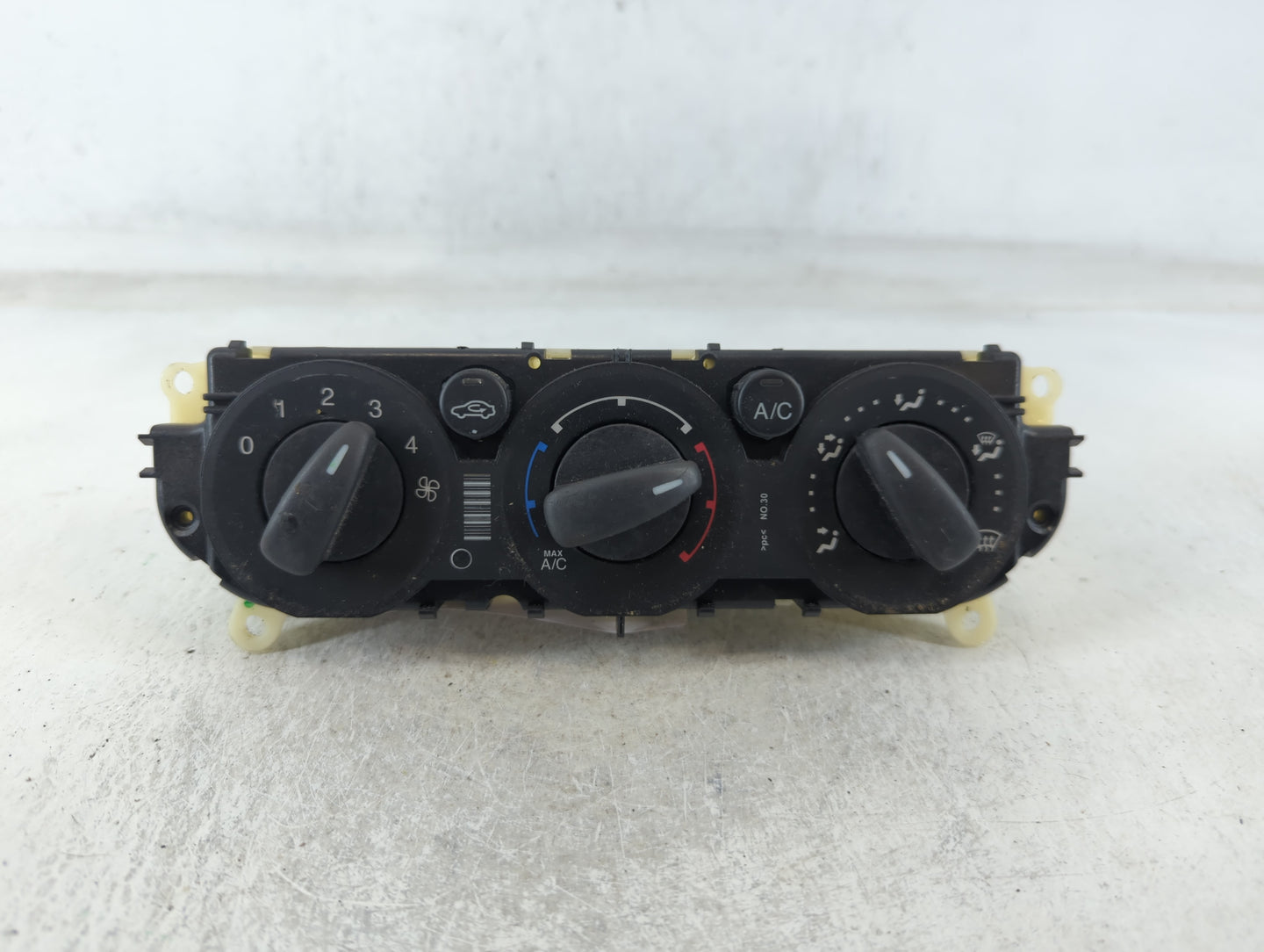 2012 Ford Focus Climate Control Module Temperature AC/Heater Replacement P/N:CM5T-19980-AE Fits OEM Used Auto Parts - Oemuse