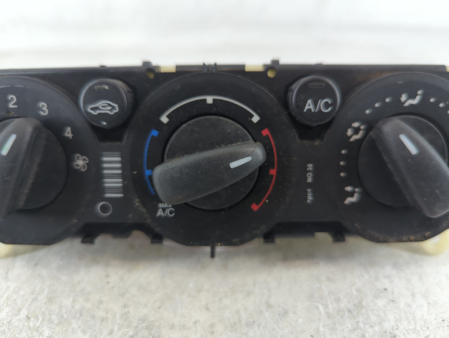 2012 Ford Focus Climate Control Module Temperature AC/Heater Replacement P/N:CM5T-19980-AE Fits OEM Used Auto Parts - Oemuse