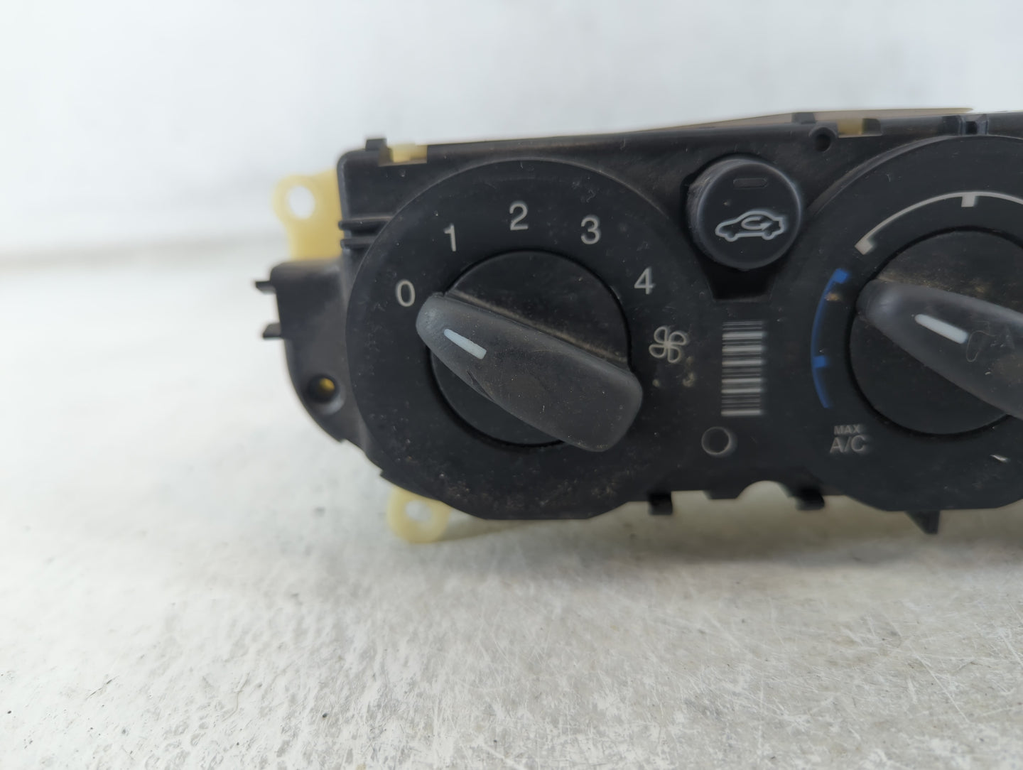 2012 Ford Focus Climate Control Module Temperature AC/Heater Replacement P/N:CM5T-19980-AD Fits OEM Used Auto Parts - Oemuse
