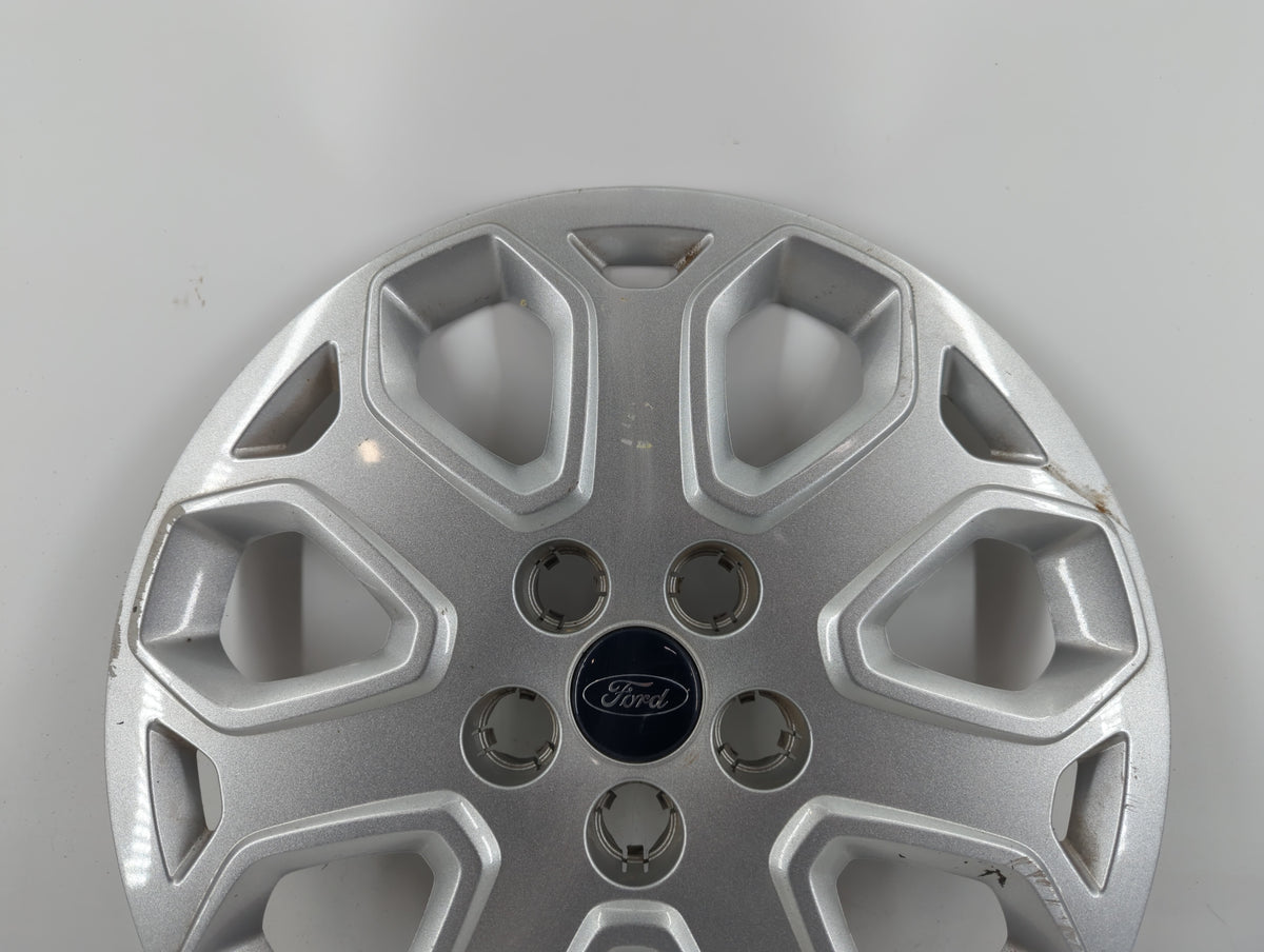 2014 Ford Focus Wheel Hub Cap OEM - Oemusedautoparts1.com
