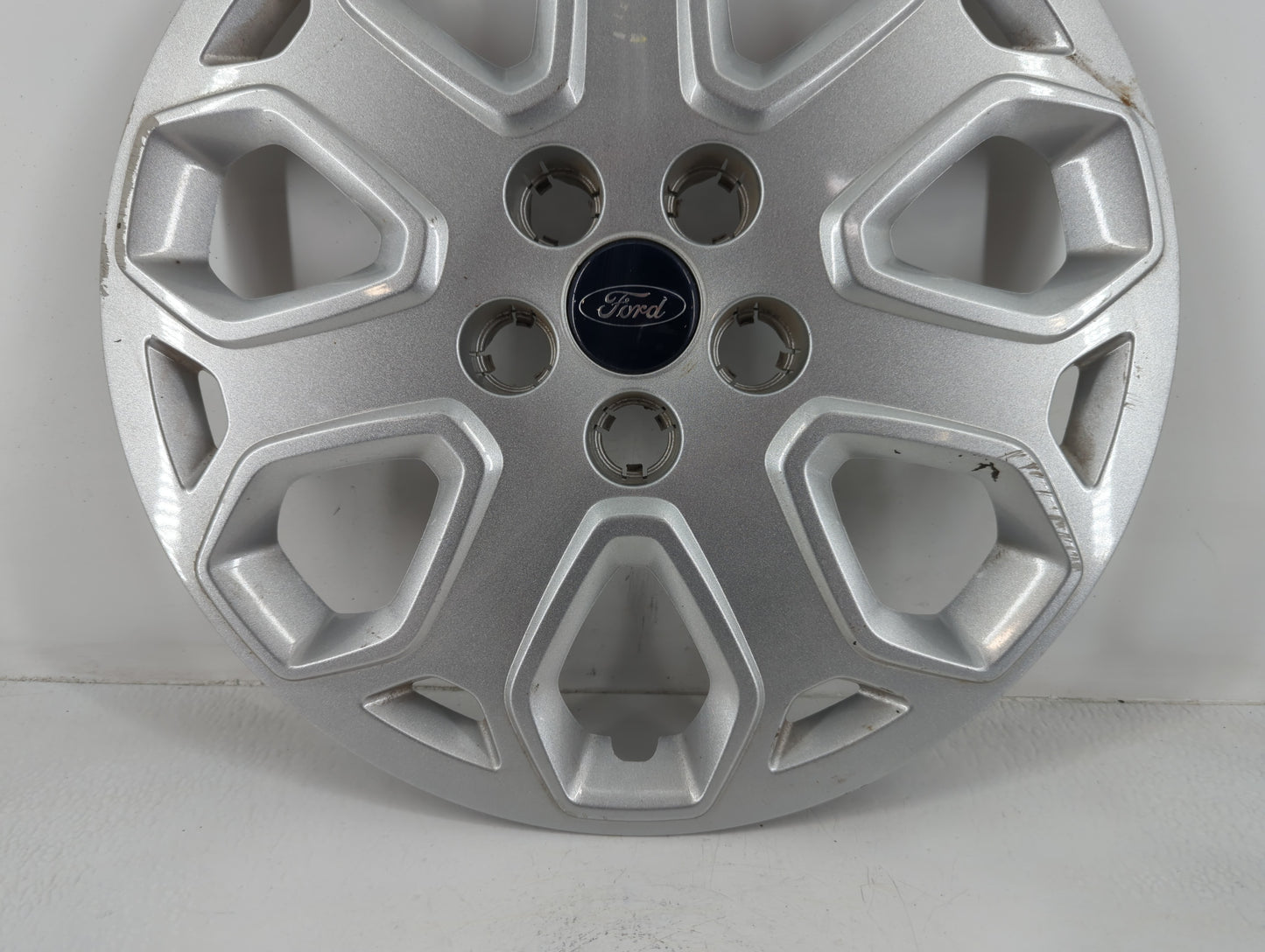 2014 Ford Focus Wheel Hub Cap OEM - Oemusedautoparts1.com