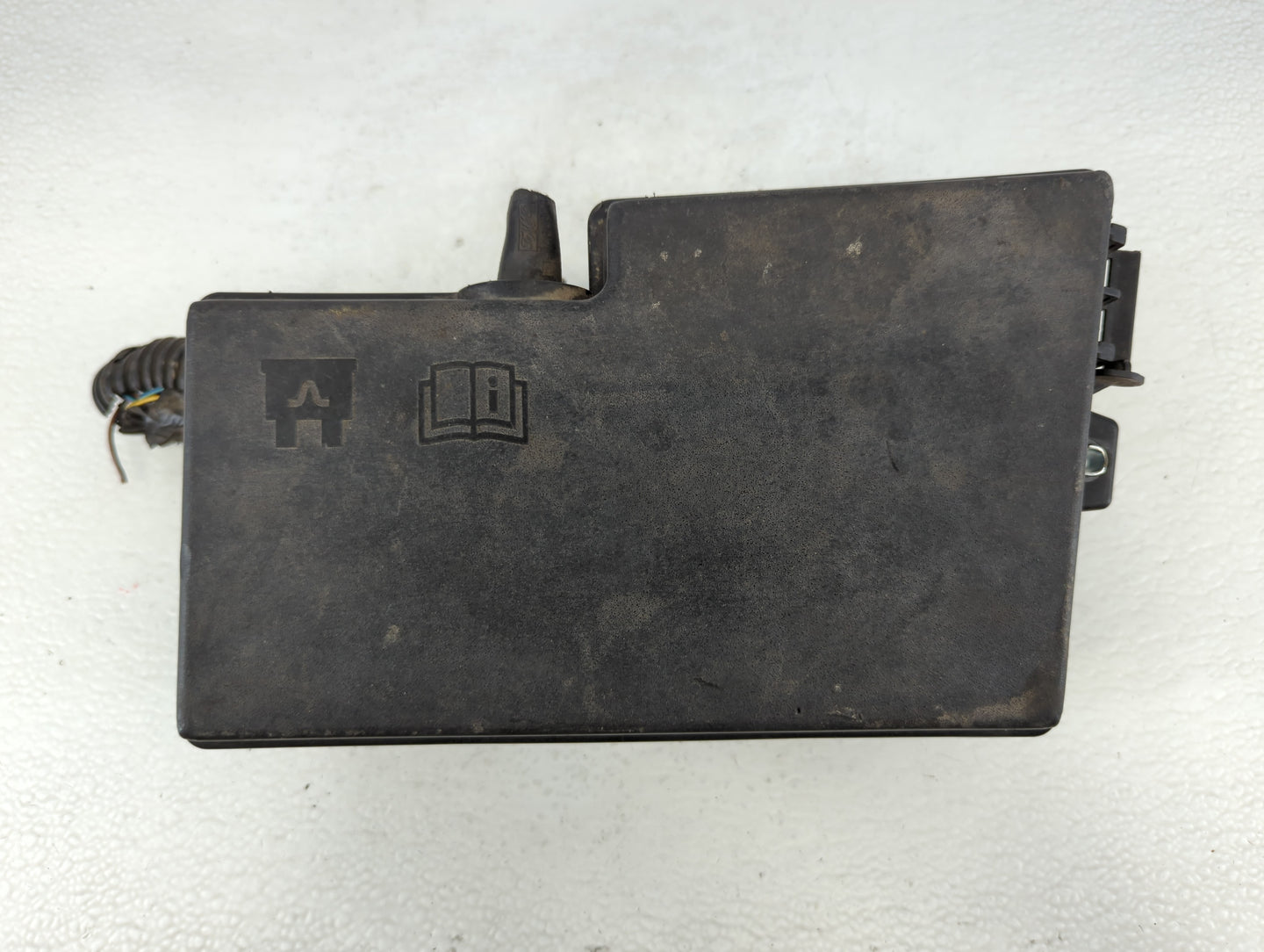 2012-2014 Ford Focus Fusebox Fuse Box Panel Relay Module P/N:5B0Q10107 AV6T-14A067-AC Fits Fits 2012 2013 2014 OEM Used Auto