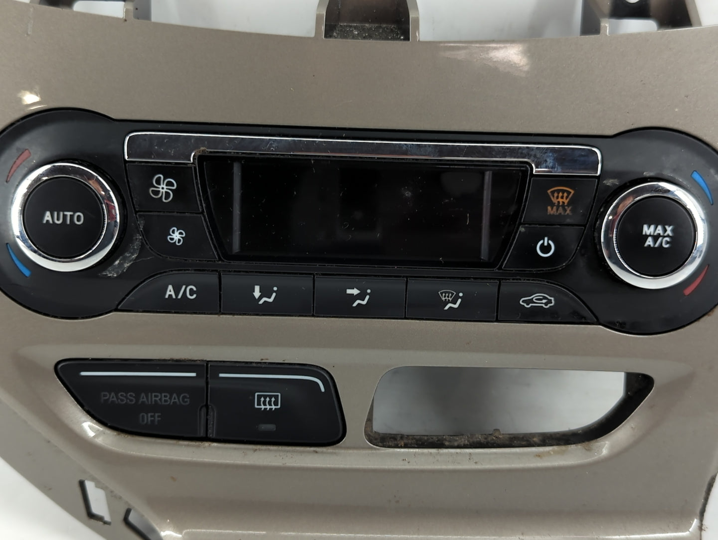 2012 Ford Focus Climate Control Module Temperature AC/Heater Replacement P/N:BM5T-18C612-AE Fits OEM Used Auto Parts - Oemus