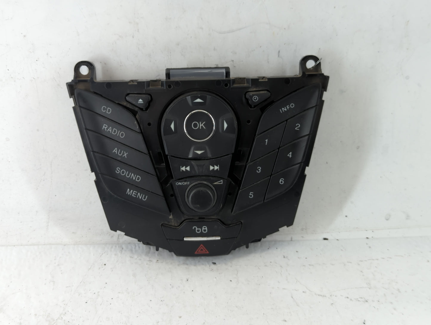 2012-2013 Ford Focus Radio AM FM Cd Player Receiver Replacement P/N:CM5T1BK811AC Fits Fits 2012 2013 OEM Used Auto Parts - O