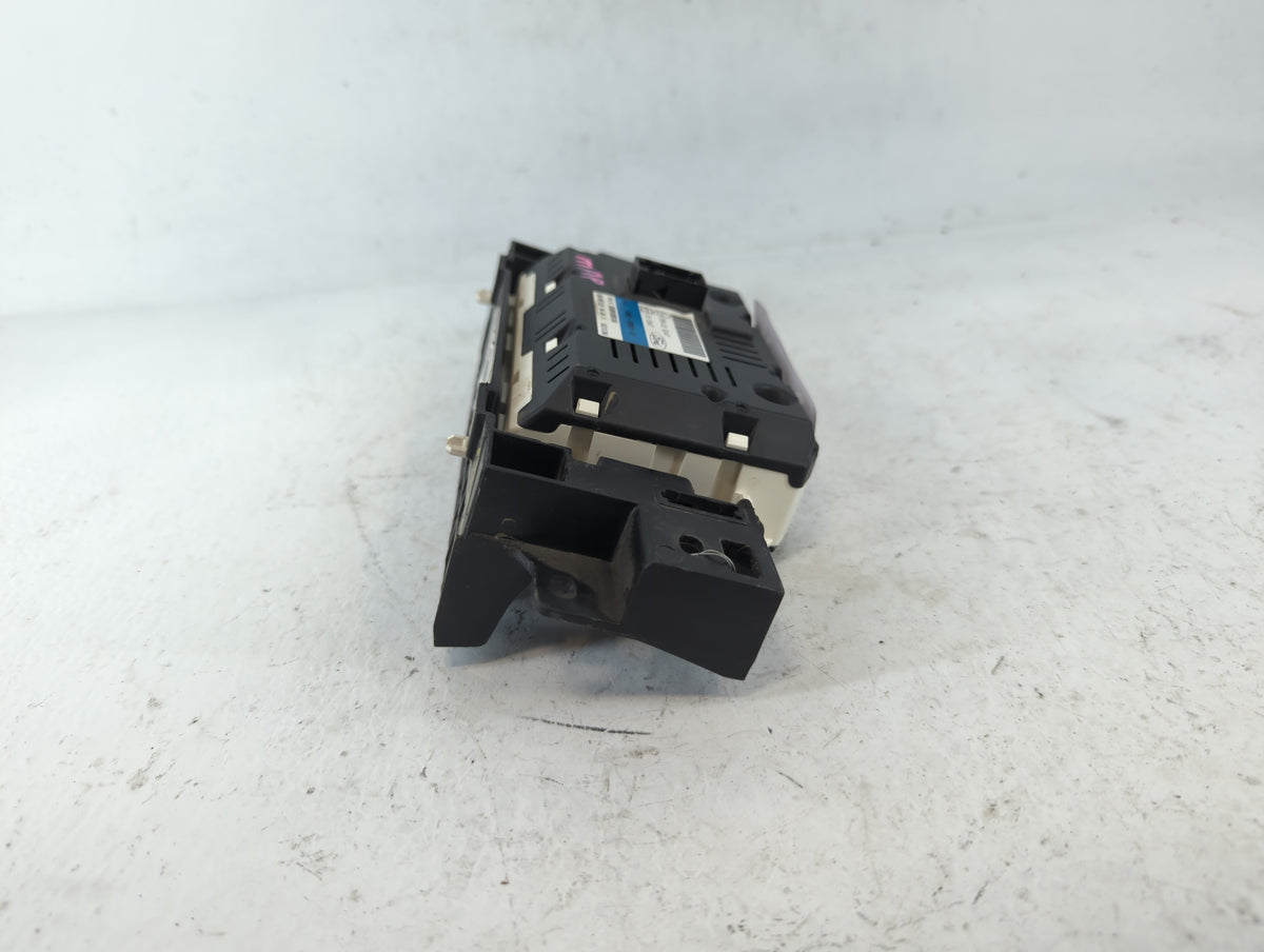 2012-2012 Ford Focus Information Radio Display Screen 686836 - Oemusedautoparts1.com