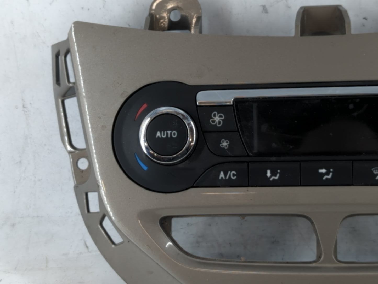 2012 Ford Focus Climate Control Module Temperature AC/Heater Replacement P/N:BM5T-18522-B Fits OEM Used Auto Parts - Oemused