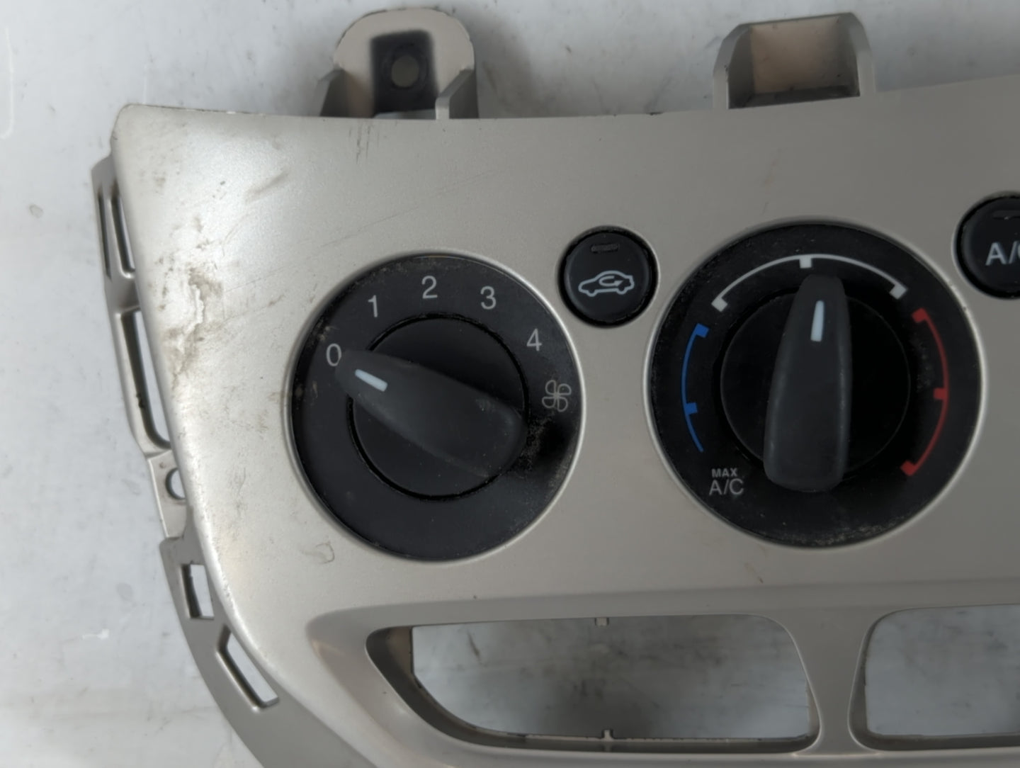 2012 Ford Focus Climate Control Module Temperature AC/Heater Replacement P/N:CM5T-19980-AD Fits OEM Used Auto Parts - Oemuse