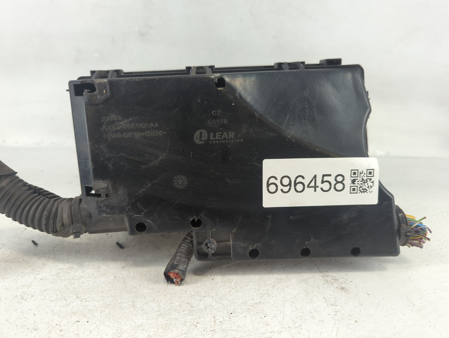 2012-2014 Ford Focus Fusebox Fuse Box Panel Relay Module P/N:AB6T-14A067-AB Fits Fits 2012 2013 2014 OEM Used Auto Parts - O