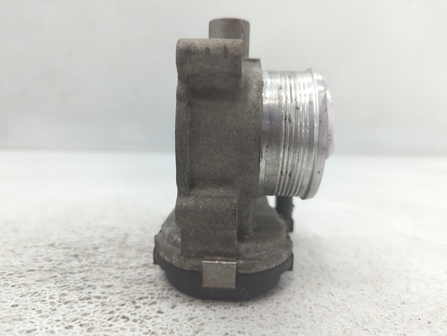 2012-2013 Ford Focus Throttle Body P/N:0 280 750 566 Fits Fits 2012 2013 2014 2015 2016 2017 OEM Used Auto Parts - Oemusedau