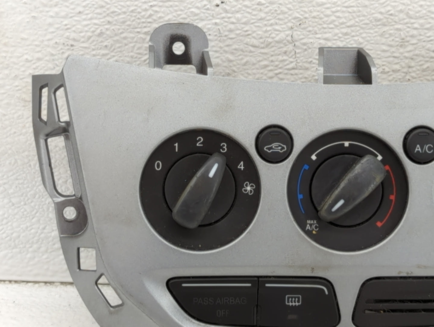 2012 Ford Focus Climate Control Module Temperature AC/Heater Replacement P/N:BM51-18522-AC350B Fits OEM Used Auto Parts - Oe