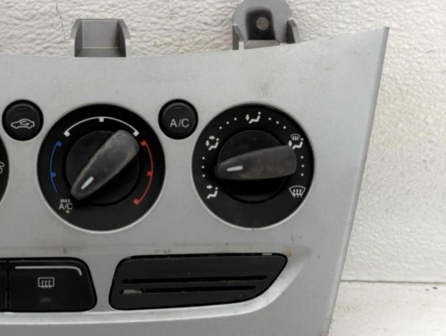 2012 Ford Focus Climate Control Module Temperature AC/Heater Replacement P/N:BM51-18522-AC350B Fits OEM Used Auto Parts - Oe