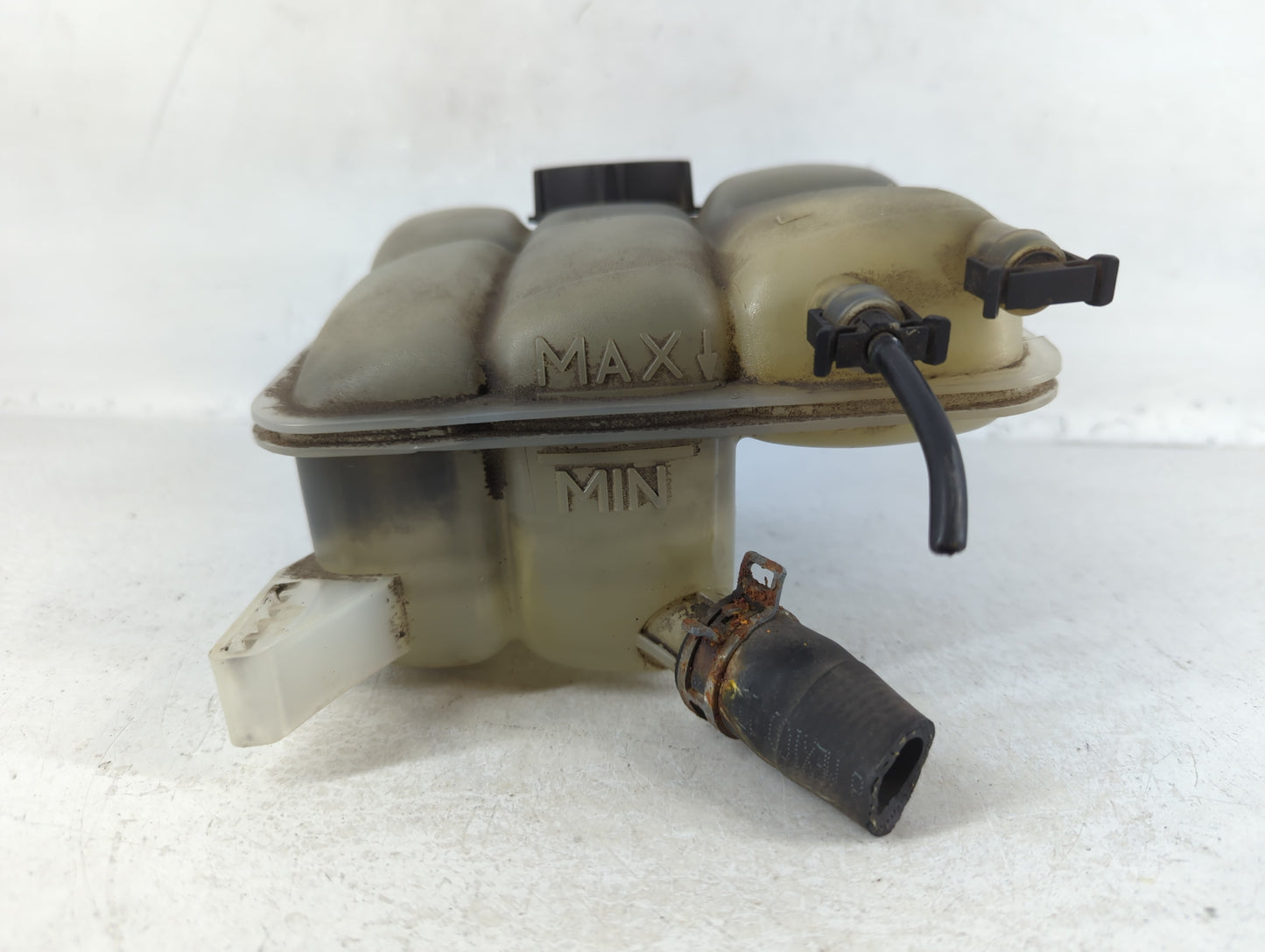 2012-2018 Ford Focus Radiator Coolant Overflow Expansion Tank Bottle 724009 - Oemusedautoparts1.com