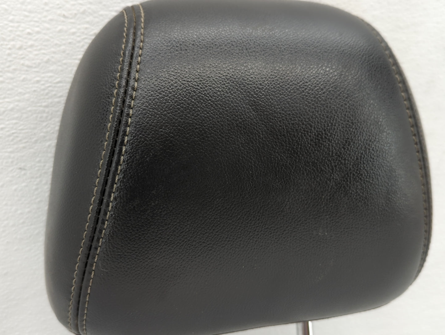 2012 Ford Focus Headrest Head Rest Front Driver Passenger Seat Fits OEM Used Auto Parts - Oemusedautoparts1.com