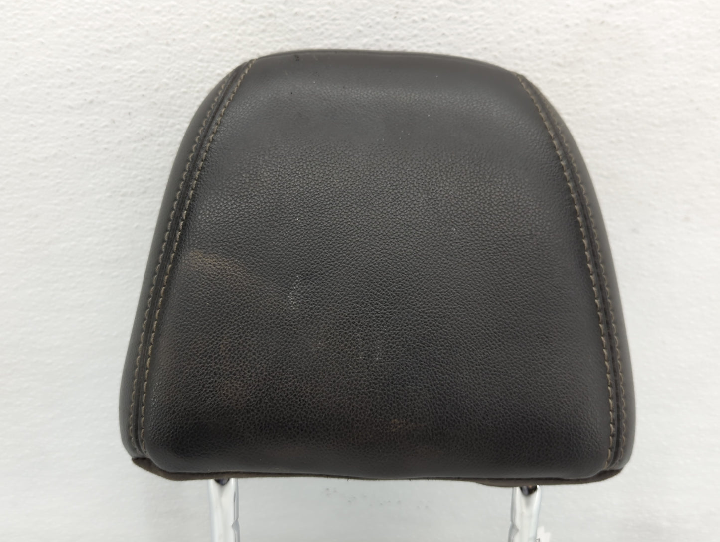 2012 Ford Focus Headrest Head Rest Front Driver Passenger Seat Fits OEM Used Auto Parts - Oemusedautoparts1.com