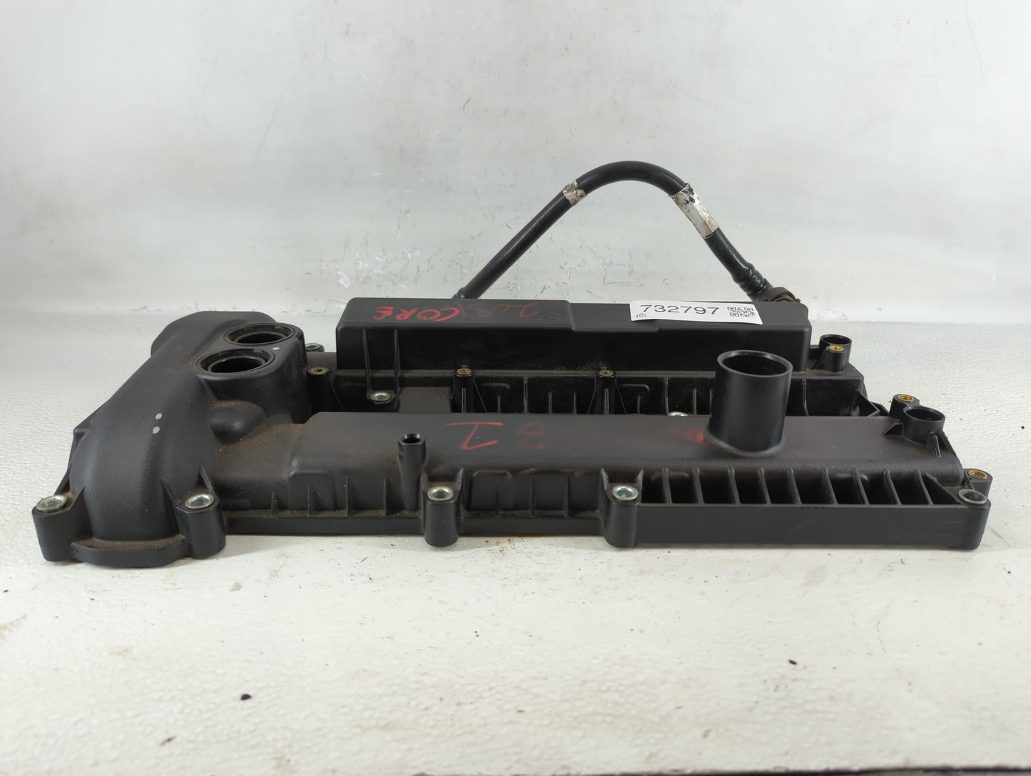 2012 Ford Focus Driver Left Cylinder Head Valve Cover P/N:CM5E-6K271-AD Fits OEM Used Auto Parts - Oemusedautoparts1.com