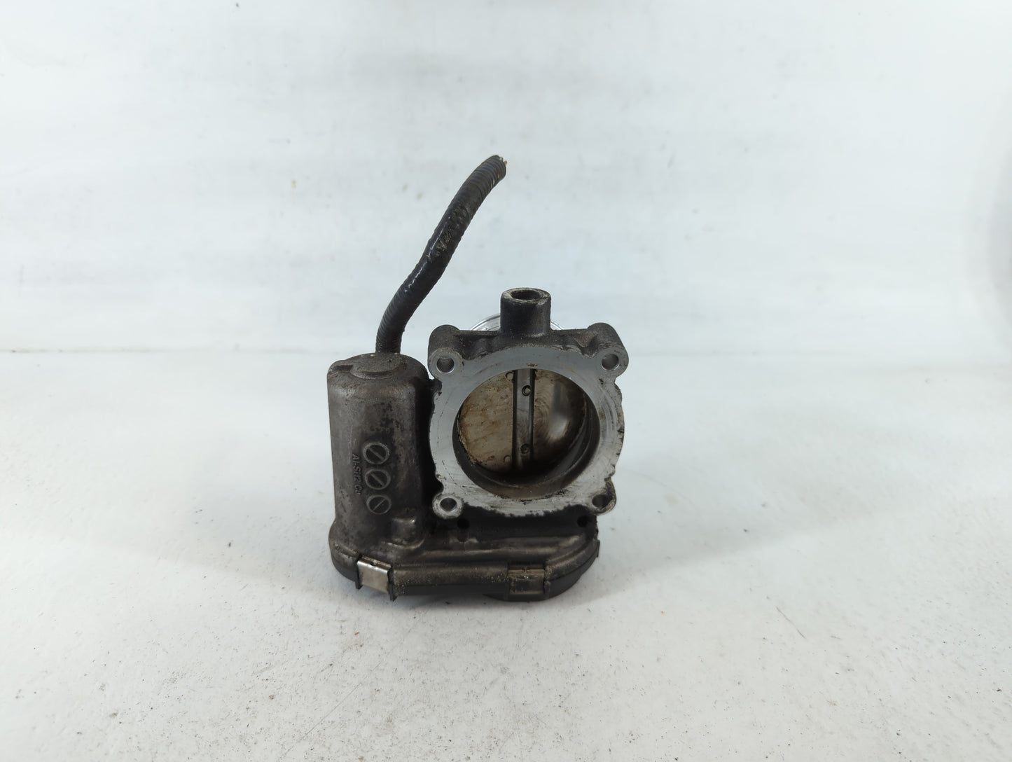 2012-2013 Ford Focus Throttle Body P/N:003094 12074, CM5E 9F991AD Fits Fits 2012 2013 2014 2015 2016 2017 OEM Used Auto Part