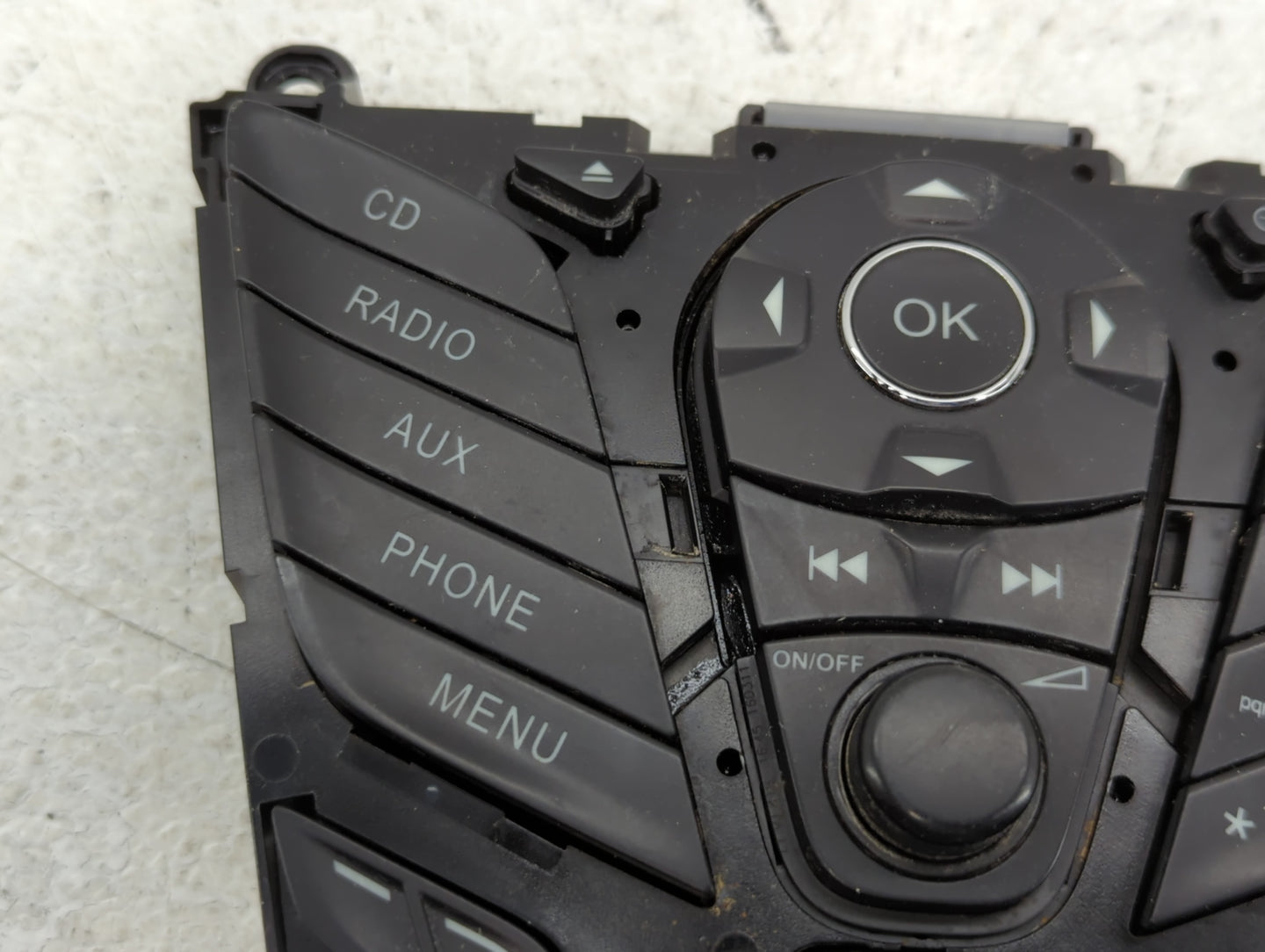 2012-2013 Ford Focus Am Fm Cd Player Radio Receiver - Oemusedautoparts1.com