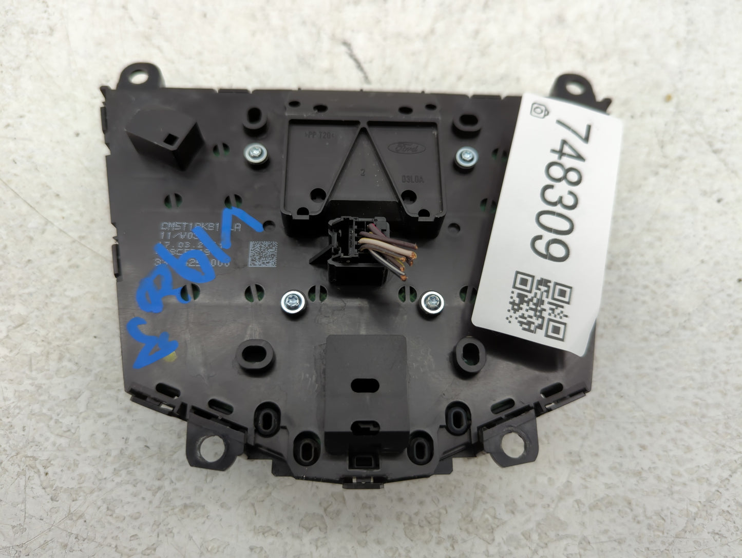 2012-2013 Ford Focus Am Fm Cd Player Radio Receiver - Oemusedautoparts1.com